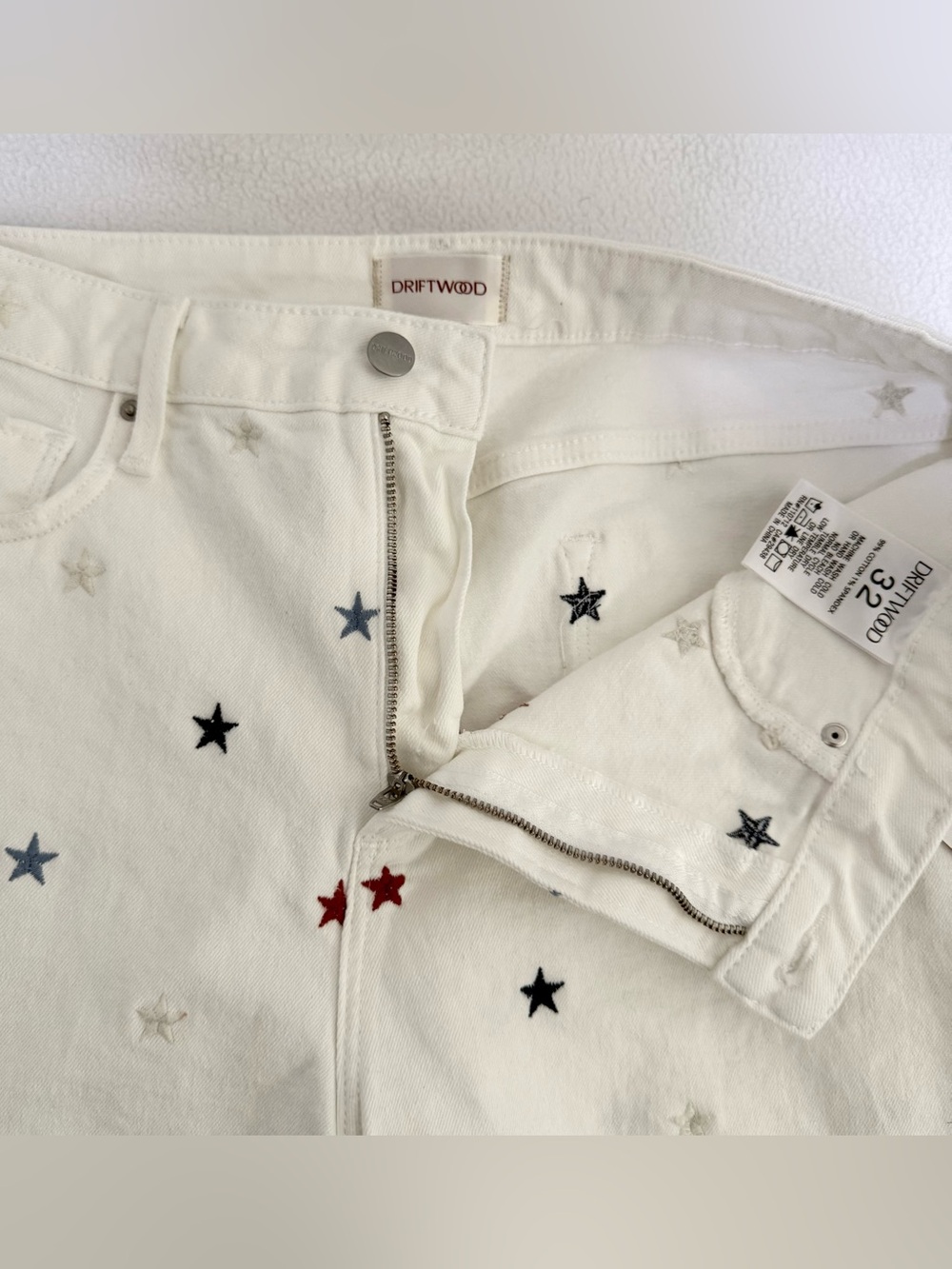 Driftwood Charlee Starry Eyed Embroidered Cropped Wide Leg Jeans Size 32 NWT - Picture 11 of 16